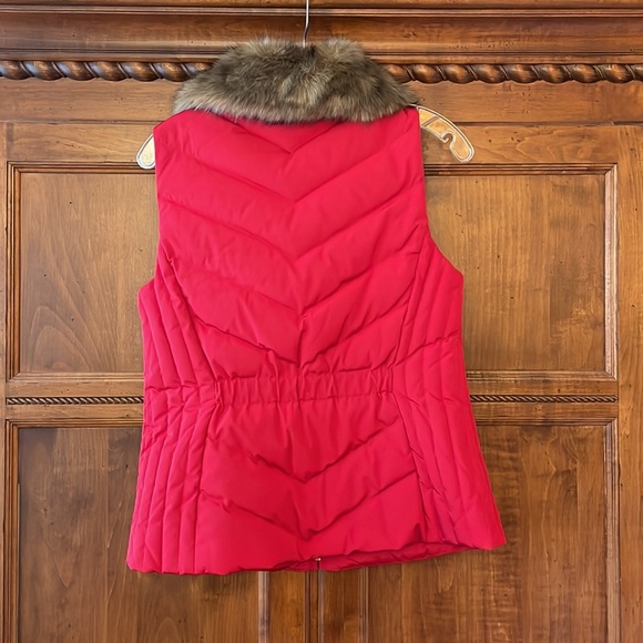 NWT Talbots S petite Down Puffer Vest - Picture 5 of 9